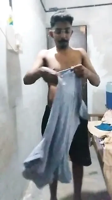 Müdür Shithin'in Pislik İçme İşyeri