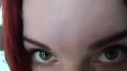 Bir çok çok yaramaz küçük Avustralyalı kız