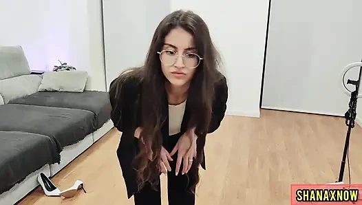 Çılgın vücut ağzına boşalmaya dönüşüyor çiş