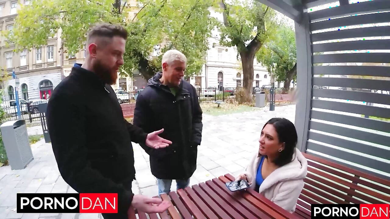 Balon götlü Fransız genç kız porno dan tarafından sikiliyor