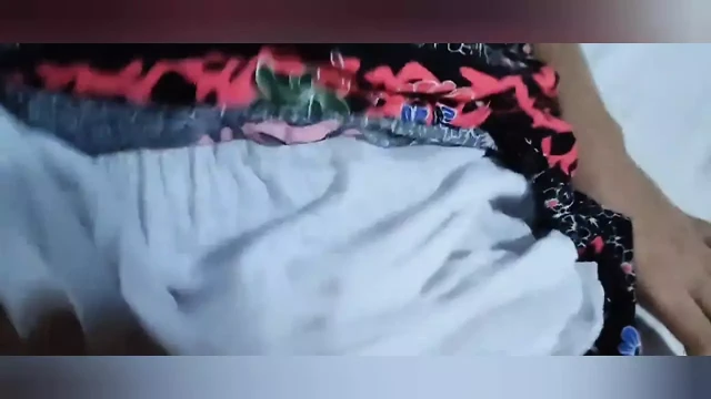 Hintli kayınpeder ve gelini xxx Hintçe