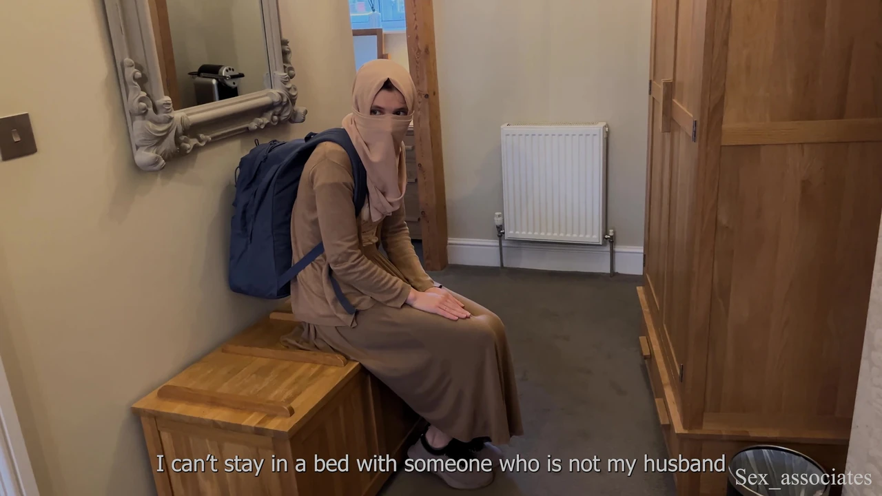 Ngủ chung giường với mẹ kế Ả Rập nhút nhát của tôi