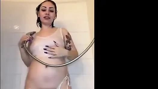 Duş başlığımla oynuyorum