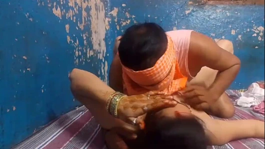 Hintli sevimli yeni kız seks yapıyor