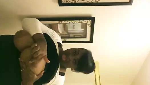 abanoz sunar Büyük göğüsleri