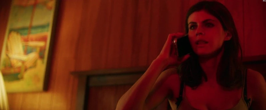 Alexandra Daddario - ''ötücü kuş''