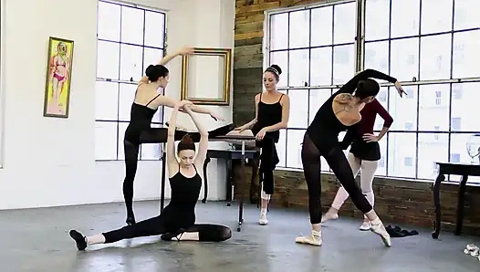 Külotlu çoraplı lezbiyenler