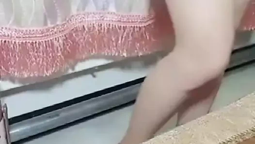 Güzel yingbao yüzünü ve tutkusunu gösterdi.