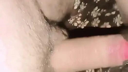 Indian married 21-year-old woman is fucking her pussy in the bedroom quenching the thirst of the pussy, the village desi sex video, with her legs up, her sister-in-law is well fucked.