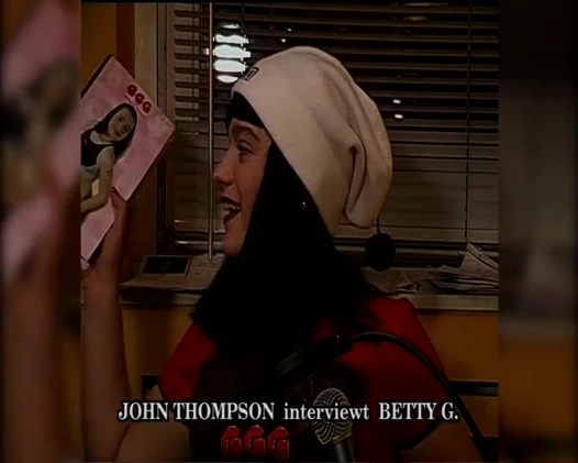 Ggg - Betty G. ve arkadaşları yüzlerine çok döl alıyor