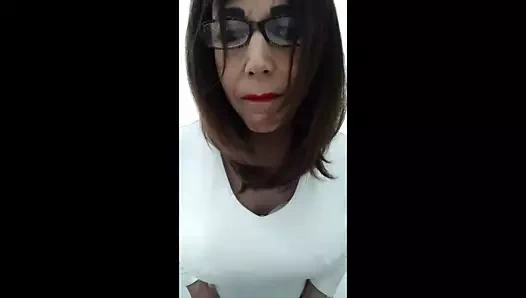 çaresiz tacoma ibne yiyor kendi boşalmak