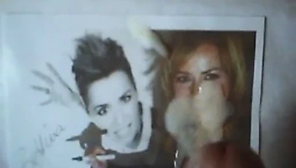 Bettina hocası için haraç