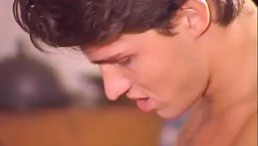 Amcıkta büyük yarak götte büyük yarak... üçlü seks