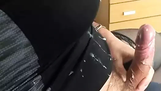 Büyük memeler, çoraplar ve boşalma