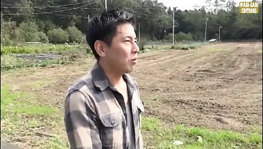 Özgür ruhlu olgun kadınların açık havada yetişkin özgürlüklerini kucakladığı kırsal kaçış -sahne.3