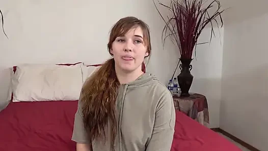Çaresiz amatörler ateşli seksi formda minyon kızlar sıkı amcıklarını büyük beyaz yarakla sert siktiriyor