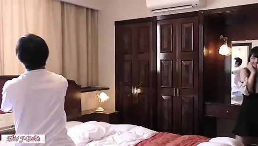 Eğlenceli oyunlar yakın anlara dönüşüyor, samimi ama samimi bir hayran karşılaşması paylaşıyor 2.