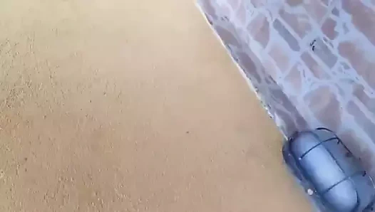 Daha fazla izlemek için Sri lankalı sidik içeceği 1st comment.mp4'ü görün