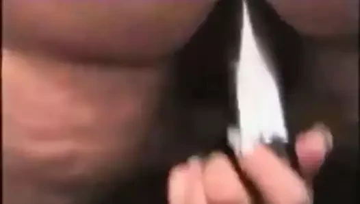 Morenita con tremendas nalgas