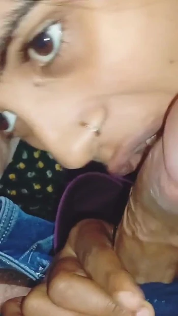 Захватывающий момент из "камшот дези бхабхи во рту, лучший индийский минет в домашнем видео"