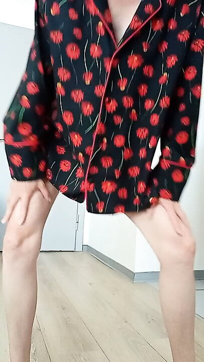 Gömleğim ve pantolonum olmadan