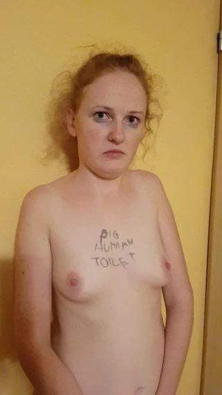 kim olduğunu biliyor