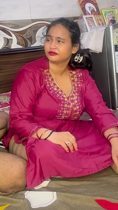 Desi Bhabhi Önce Amına Parmağını Sonra Götüne Sikini Aldı Hardcore Sikilme Hindi Video 4K | Bölüm 1