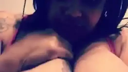 İri güzel kadın büyük memeler 2