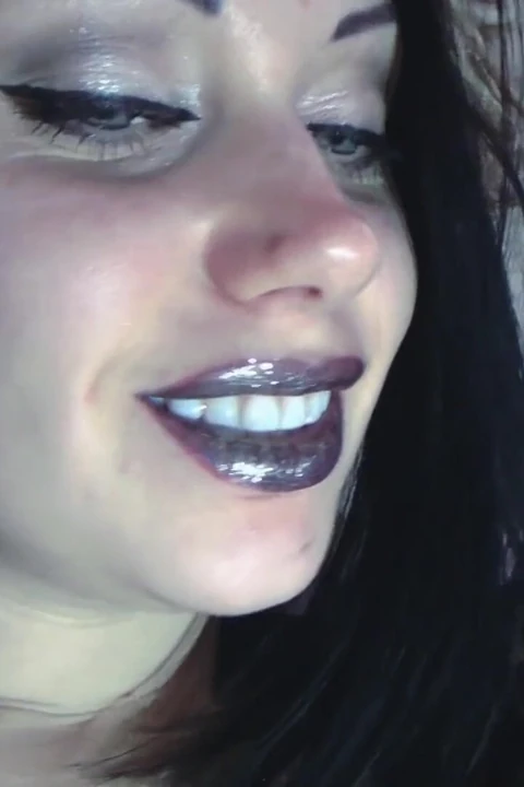 Yeni metal ruj ibadeti