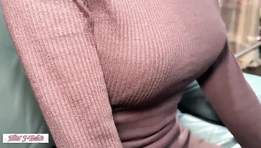 Çarpıcı diş hijyencisi Allure, cesur bir karşılaşma açısı sırasında tepkiler yoğunlaşdıkça parlıyor