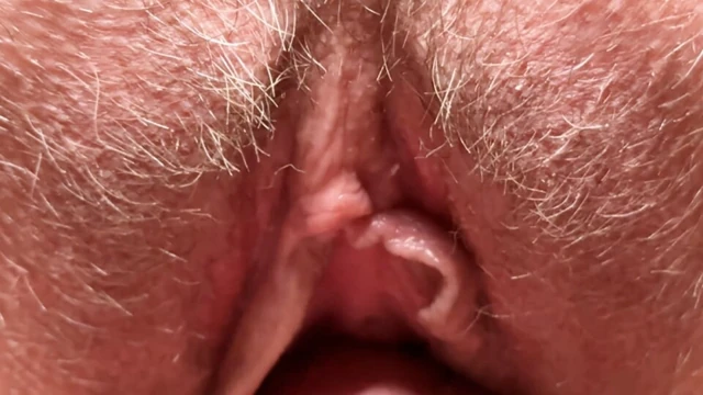 Milf. Kıllı amcık yakın çekim, kadın orgazmı