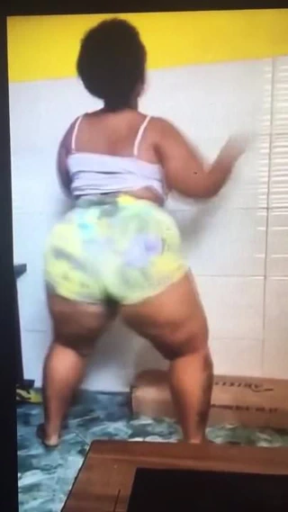 O götü salla bebeğim