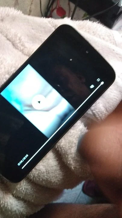 Para esposa puta e corno