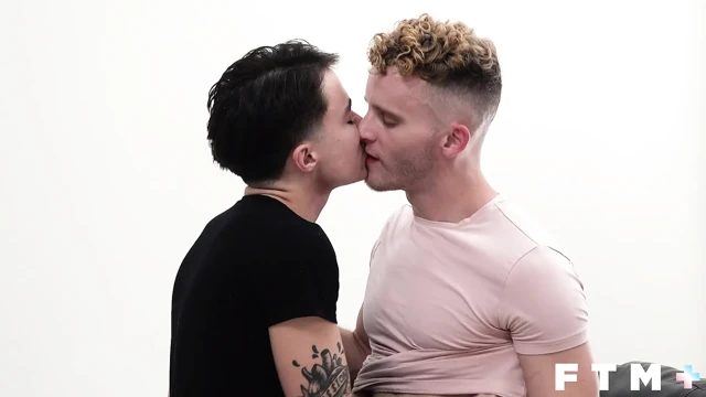 Jockpussy - adam Dylan Tides transman Joey Michaels'ı yalıyor, sikişiyor, doğuruyor