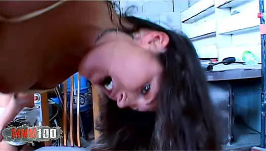 Avrupalı hatunlar Chloe Delaure ve Vayana sert dörtlü seks - anal, oral seks, boşalma