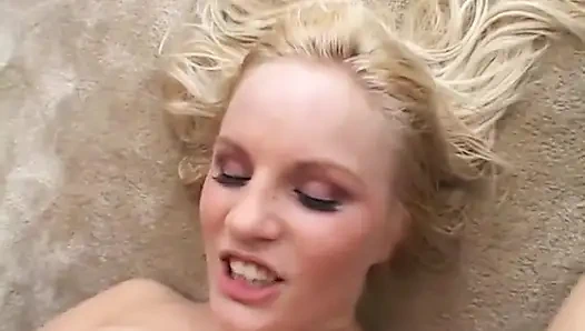 Two dudes drill tight slut in wild threesome in living room