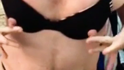 Artemus - crossdresser kesme sutyen ve külot şerit ve kızdırmak