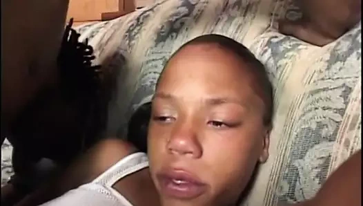 Benim abanoz üvey kardeşim büyük siyah horoz seviyor!