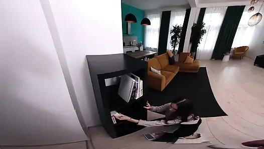 Sonunda ona yardım ettiğin için bana teşekkür etmek için cesaretini topladı