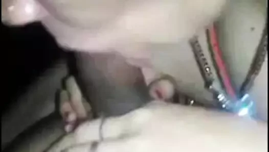 Hintli kız arkadaşım Alina sarılı siyah yarağımı emiyor