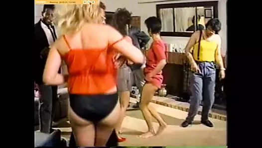 heyecanımı cheri tepesinde buldum