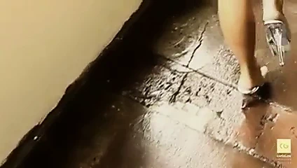 Yüksek topuklu bacaklar