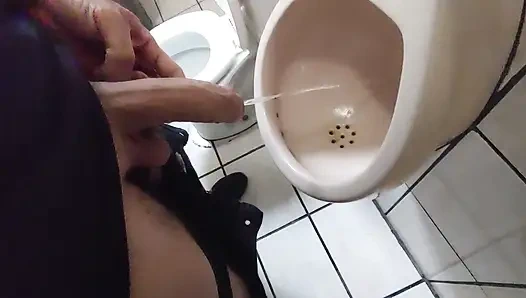 Büyük penis işiyor