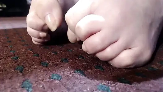 Uzun doğal tırnaklar