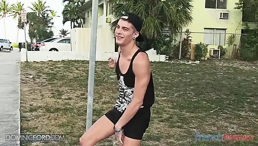 Camille Kenzo Sean Duran'ı sikiyor - us tour