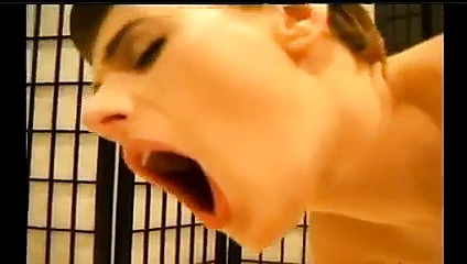 Banyoda sıcak çift kısa saç