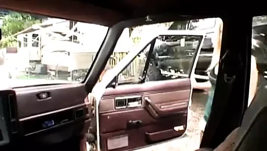 değersiz sarışın genç aldı yukarı ve fucked içinde the orman