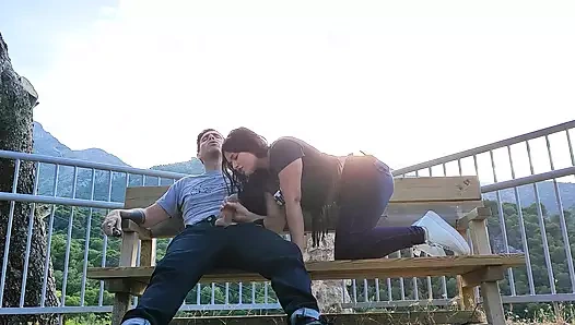 Dağda bir yabancıyı emdim