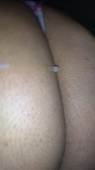 Zenci götüne boşalma