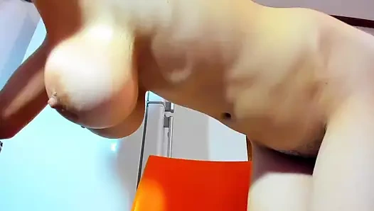 Ateşli Myla_angel göğüsleri sarkıyor ve zıplıyor!